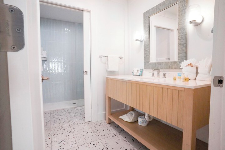 The Lighthouse Resort Inn & Suites