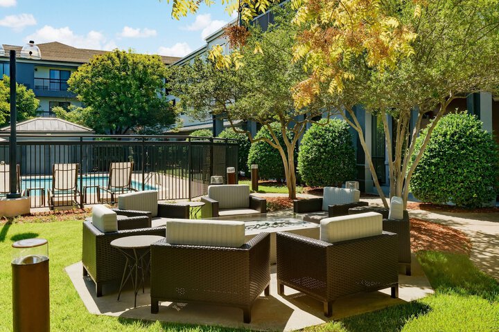 Terrace/Patio 41 of 44