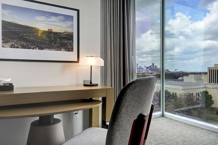 Room 12 of 34