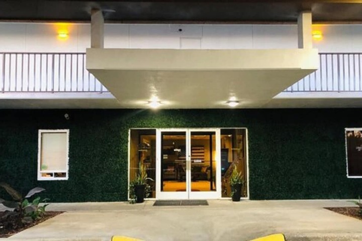 Hotel 2 of 35