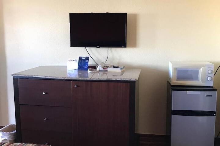 Room 12 of 26