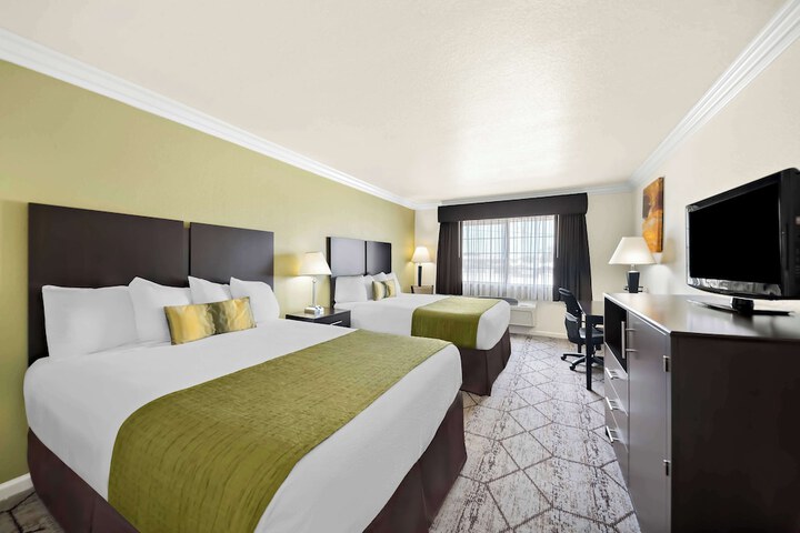 Room 9 of 31