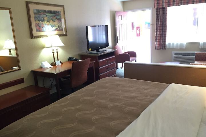 Room 12 of 39