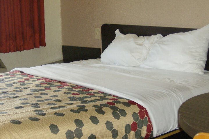 Room 18 of 39
