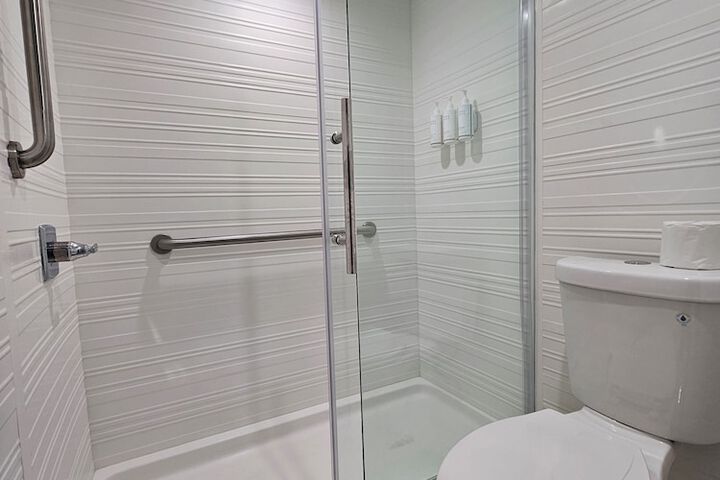 Travelodge by Wyndham Fullerton Near Anaheim