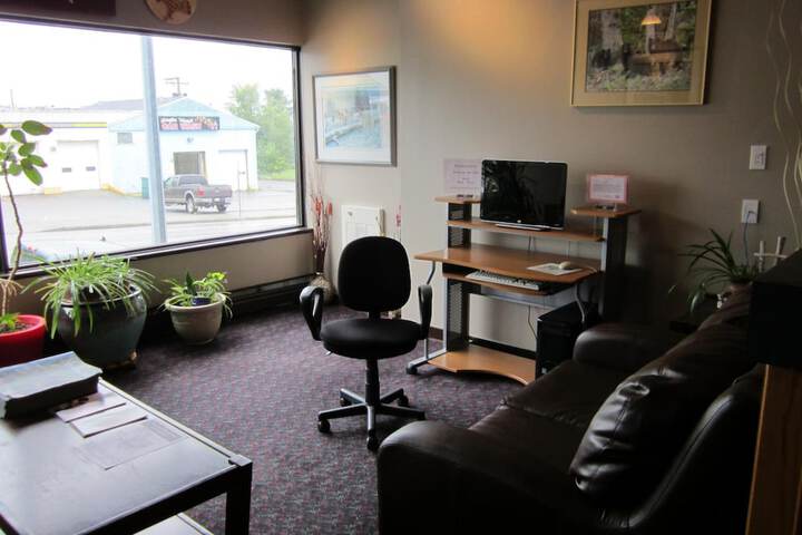 Business Center 67 of 68