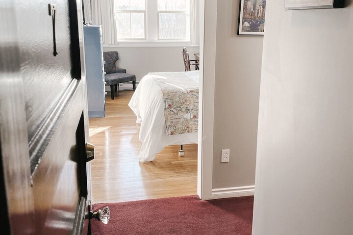 Room 38 of 140