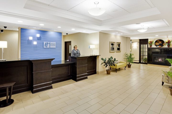 Holiday Inn Express Hotel & Suites Lebanon by IHG