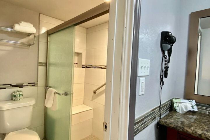 Room 60 of 87