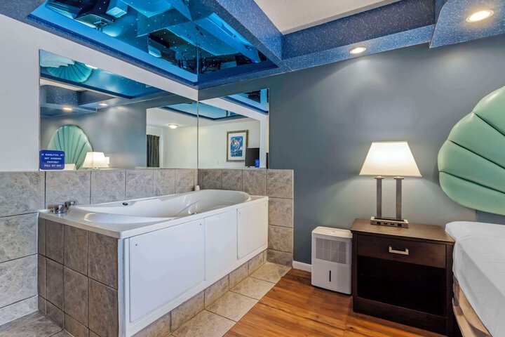 Room 70 of 134
