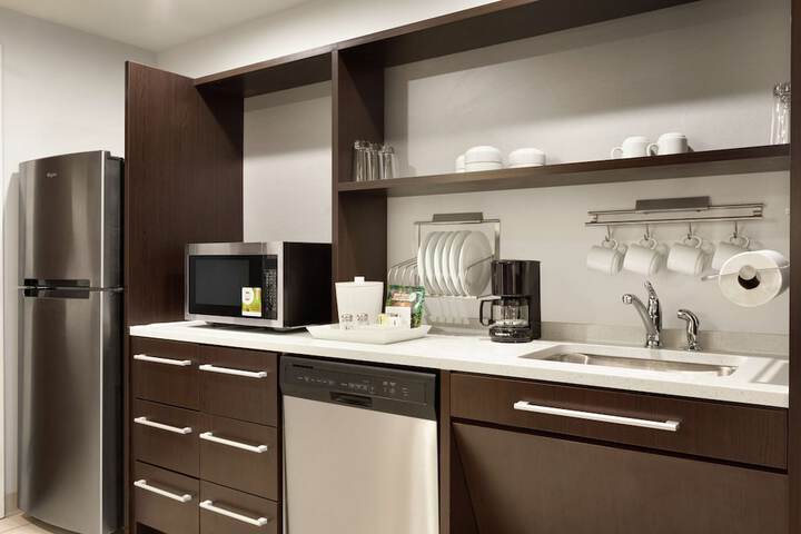 Home2 Suites by Hilton Macon I 75 North GA