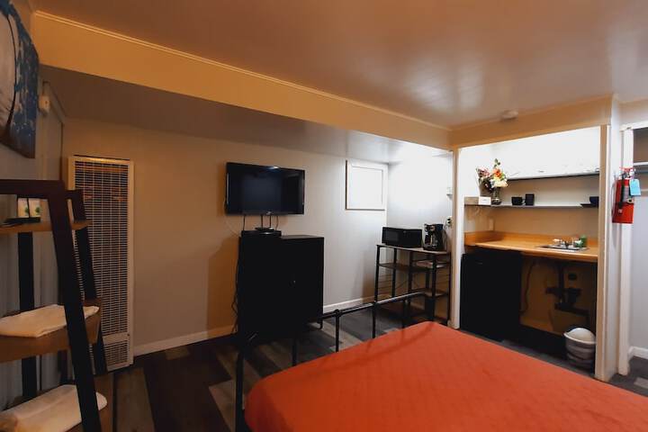 Room 51 of 88