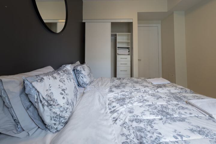 Room 27 of 30