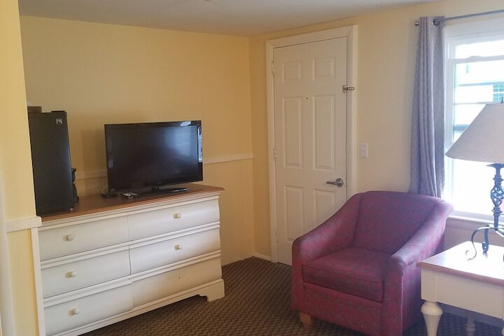 Room 36 of 70