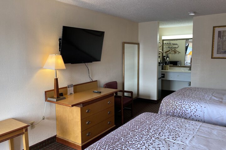Room 26 of 54