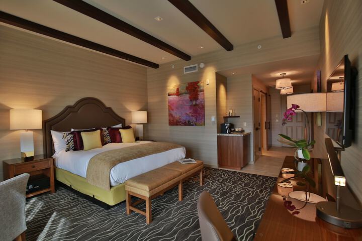 Room 43 of 87