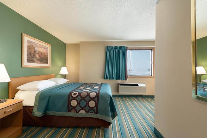Room 10 of 20