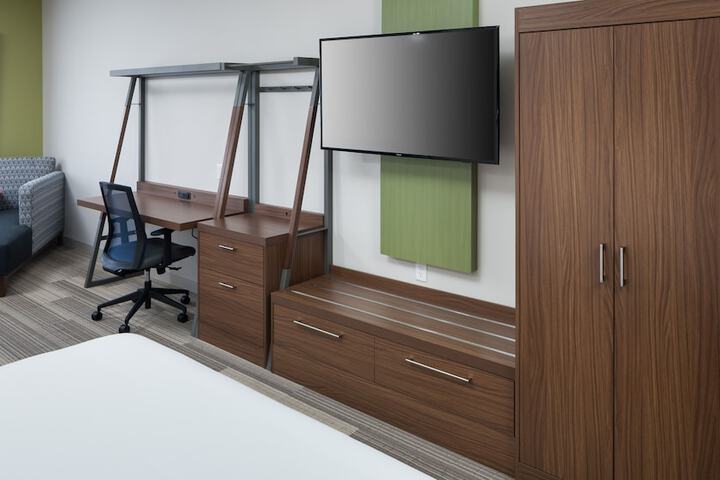 Room 45 of 63