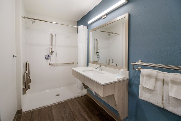 WoodSpring Suites Detroit Madison Heights