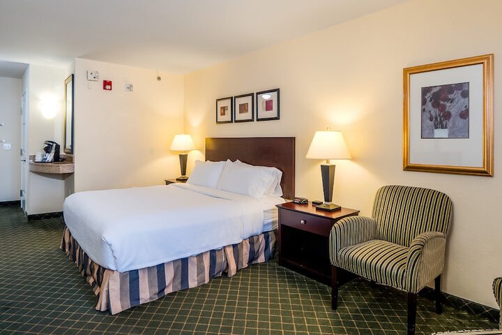 Room 21 of 41