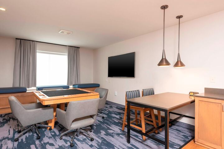 Room 19 of 82