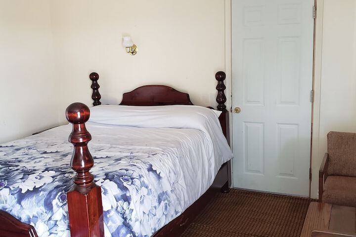 Room 17 of 56