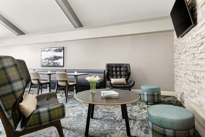 Hotel Interior 13 of 38