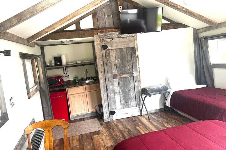 Room 4 of 11