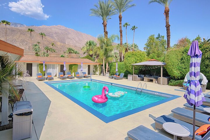 Pool 13 of 34