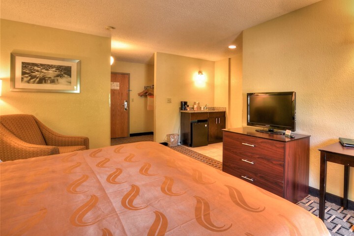 Room 26 of 34