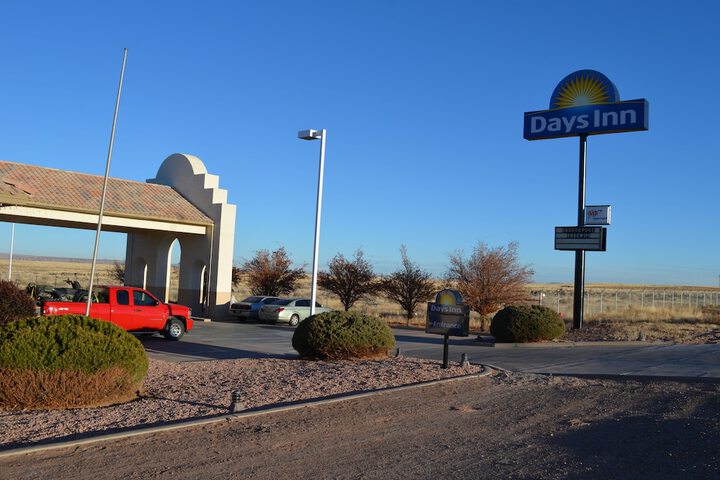 Days Inn by Wyndham Holbrook