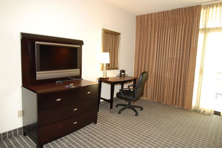 Room 28 of 62