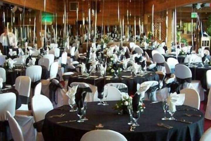 Ballroom/Hall 141 of 176