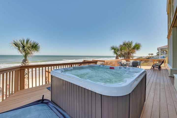 Oceanfront Escape on Wilbur Beach!