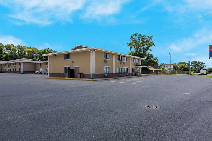 Suburban Studios Portage