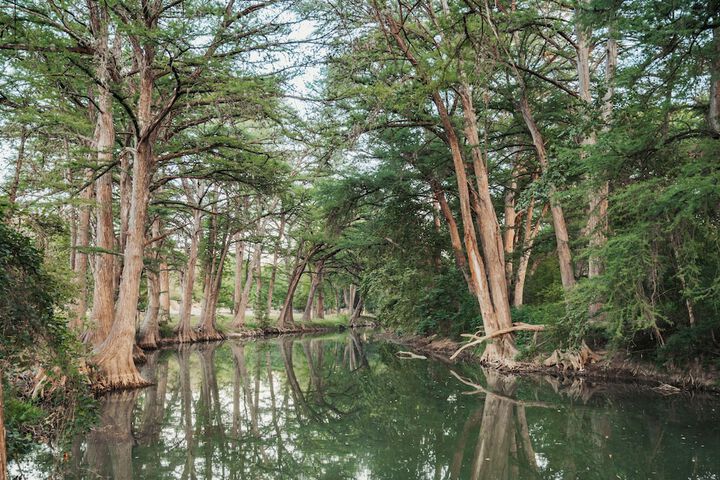 River Oak Inn