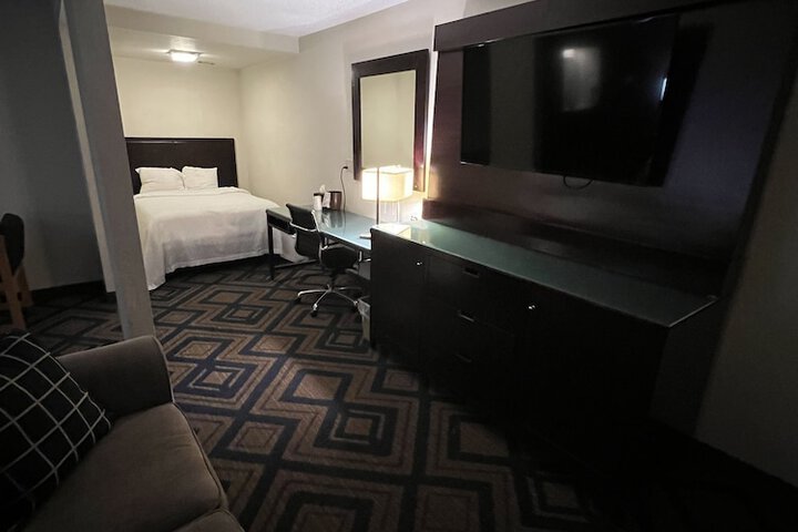 Room 23 of 30