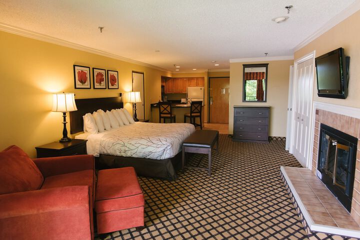 The Lakeview Hotel Shanty Creek Resort