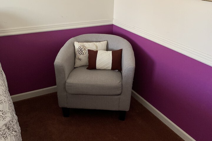 Room 32 of 67