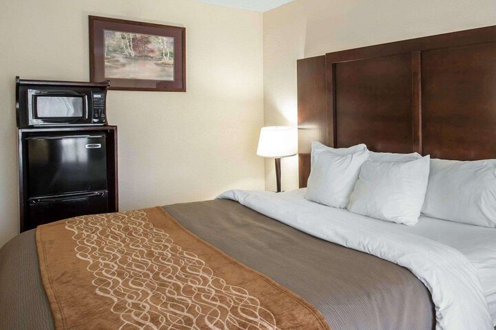 Room 16 of 34