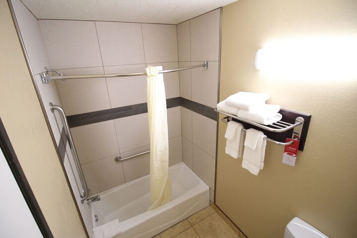 Room 14 of 26