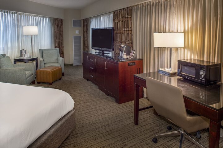 Room 102 of 184