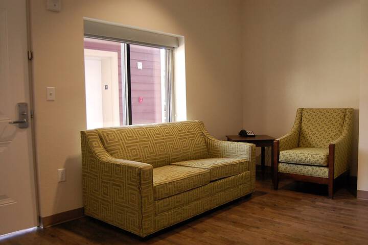 Room 43 of 150