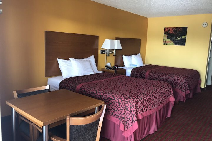 Days Inn by Wyndham Franklin