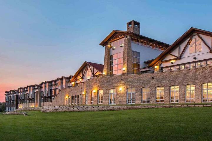 Lied Lodge & Conference Center