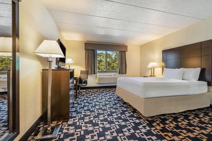Baymont by Wyndham Bloomington MSP Airport