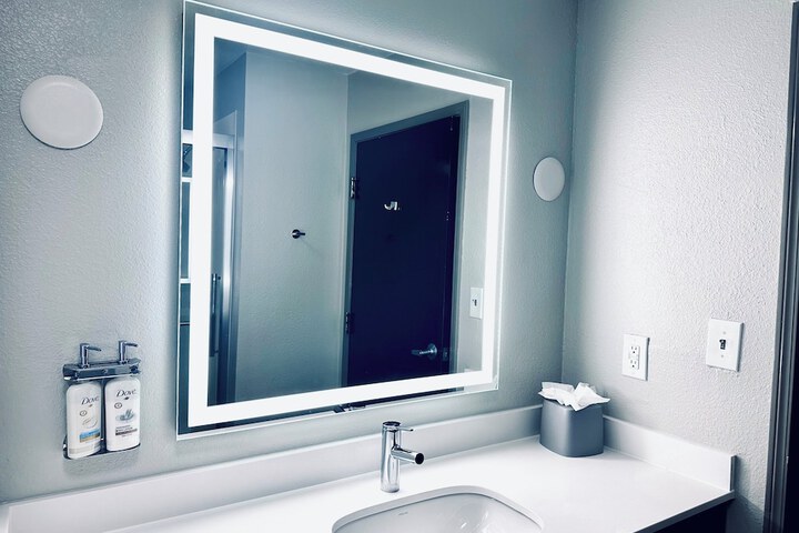 Holiday Inn Express Hinesville by IHG