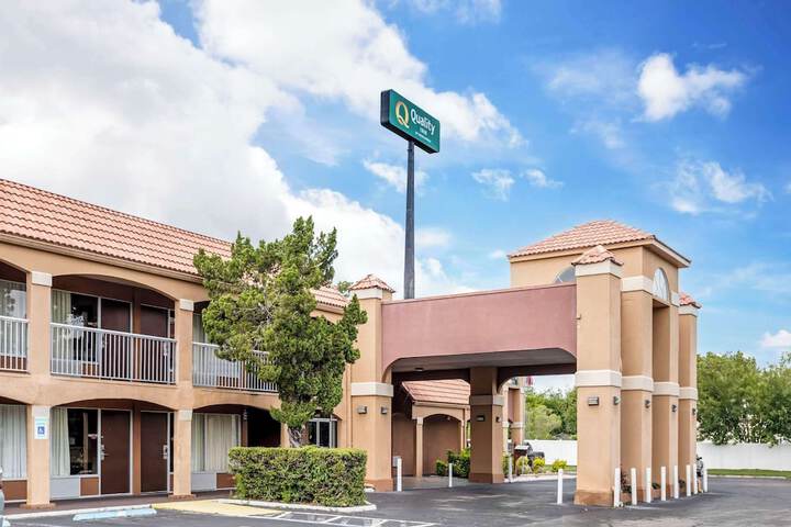Hotel 3 of 37