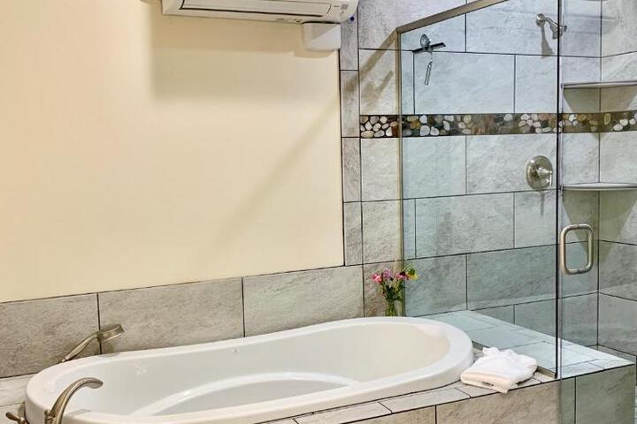 Annies Place Bed & Breakfast