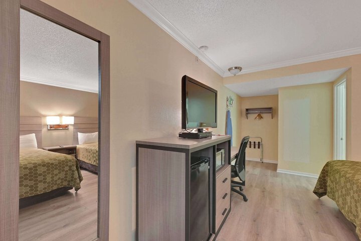 Room 26 of 49